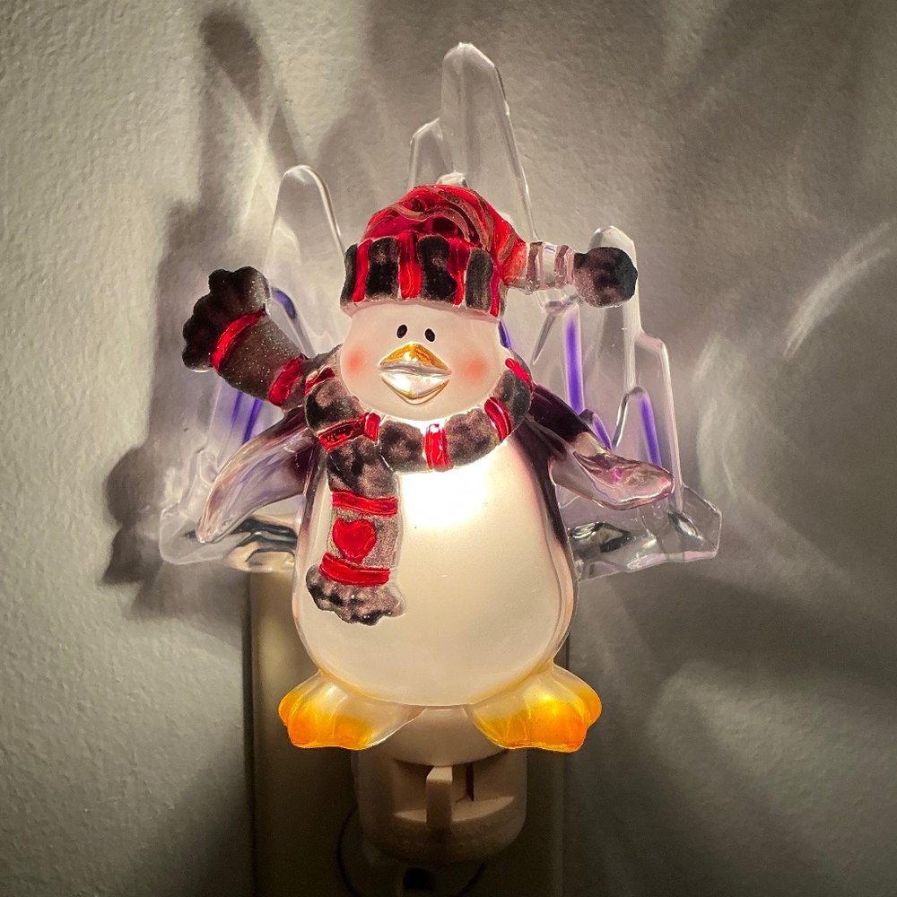 Penguin Christmas Night Light